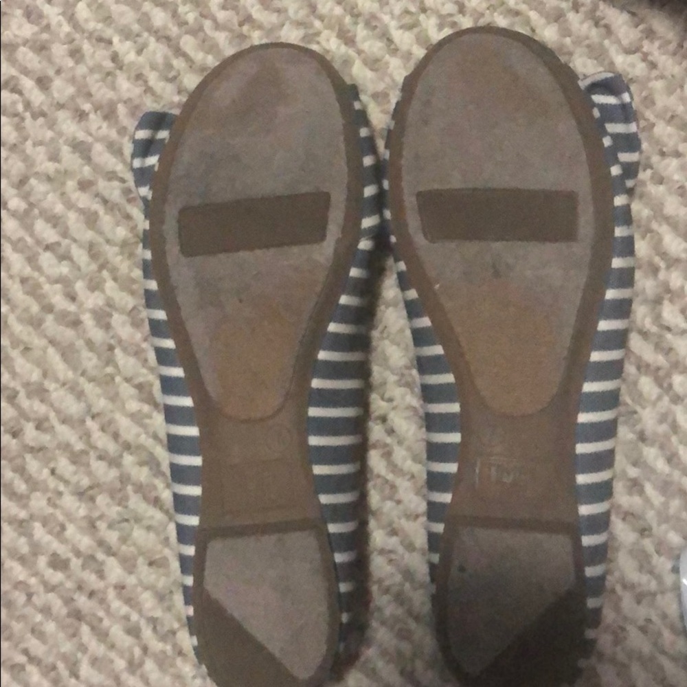Time and Tru Striped Flats size 7 - Picture 3 of 3